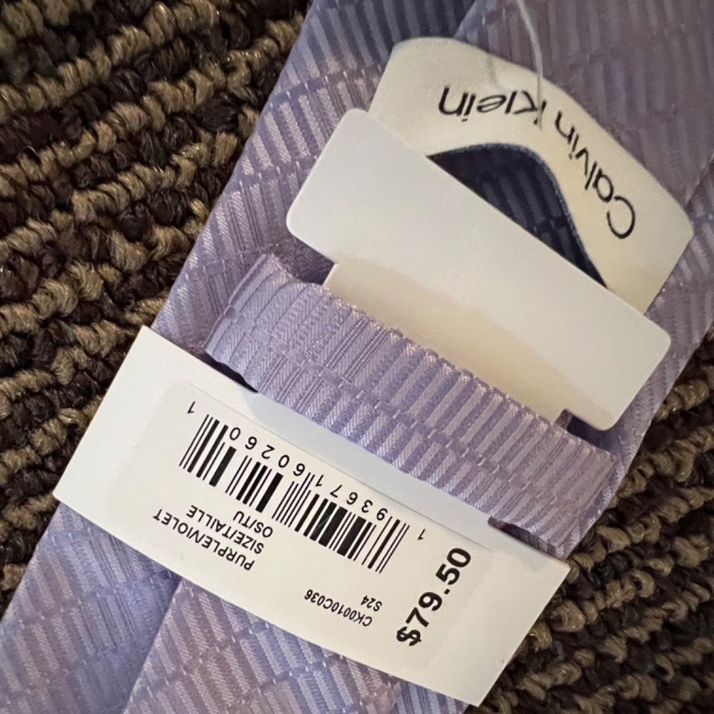 Calvin Klein tie - Picture 2 of 3